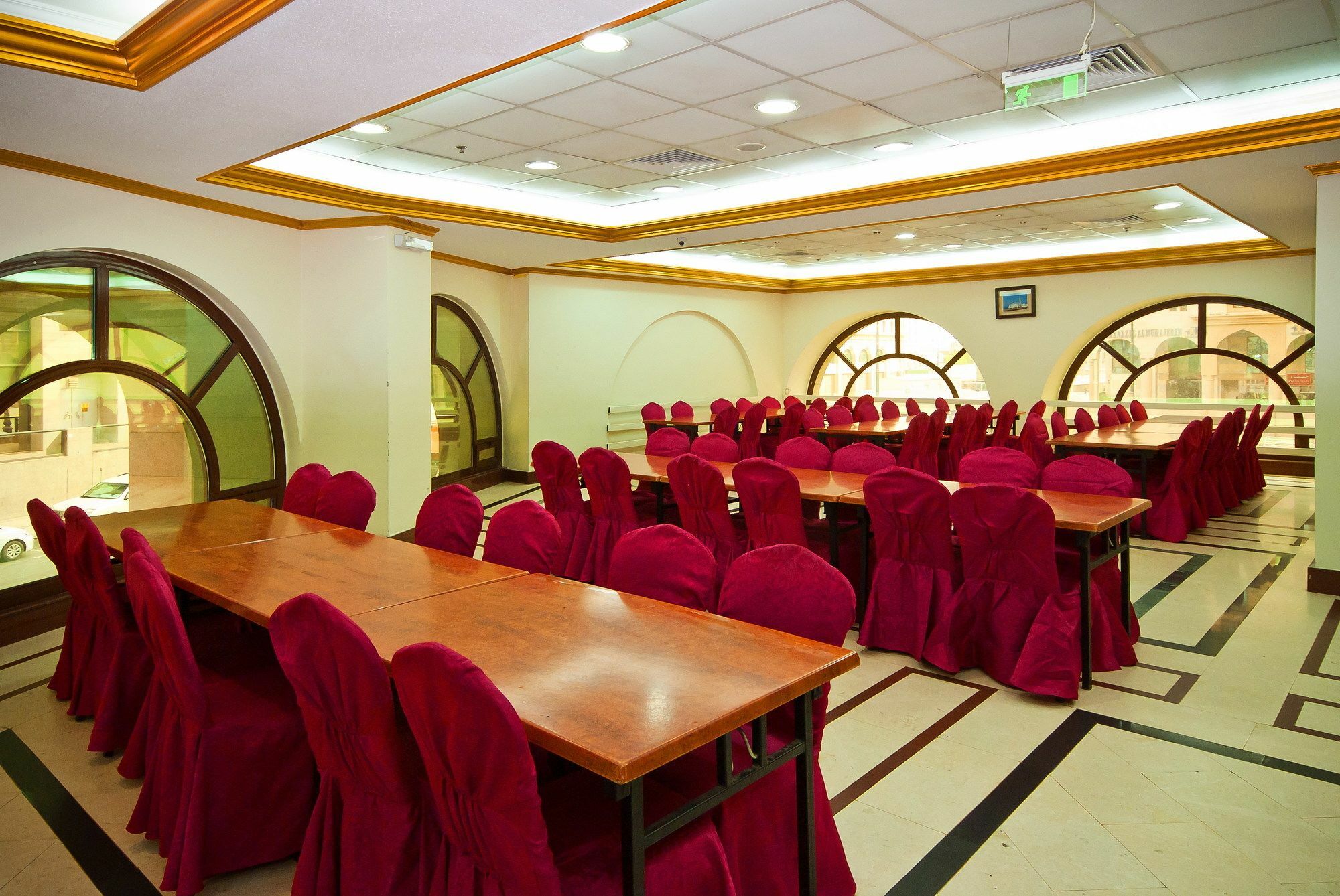 ديار المدينة Hotel