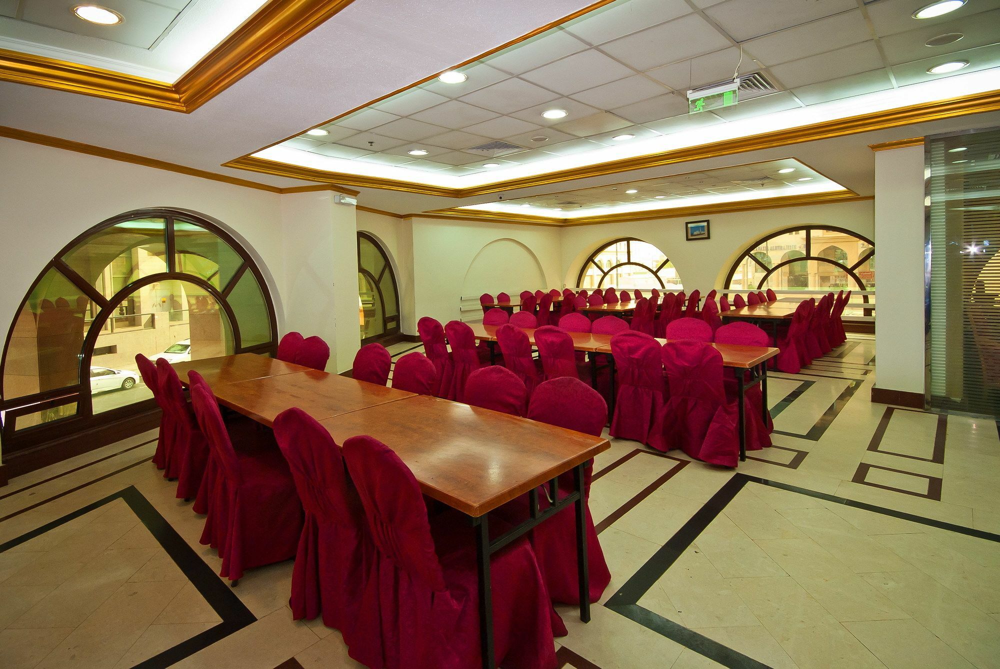 ديار المدينة Hotel